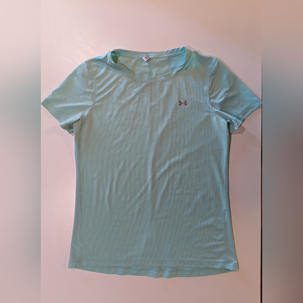 Under Armour Women's Heat Gear Fitted Tee size Medium in Teal